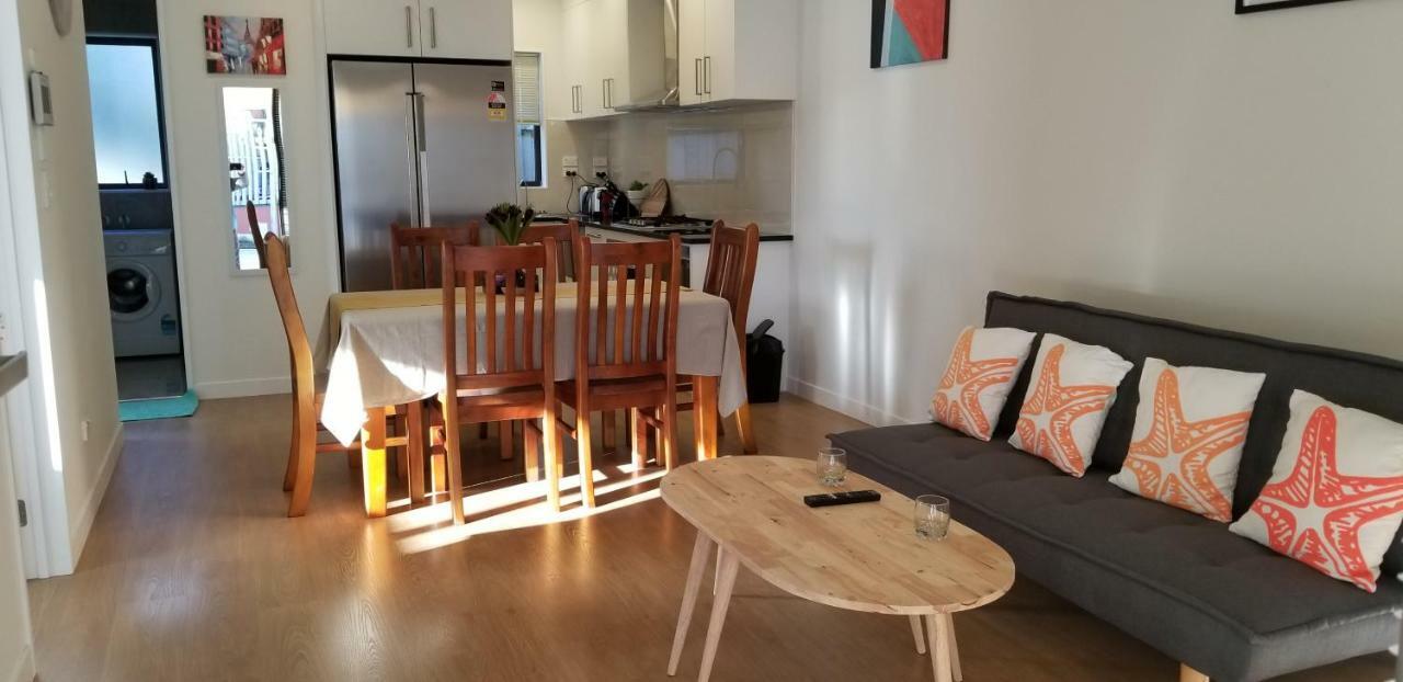 New Smart Home Nearby Plaza Auckland Buitenkant foto